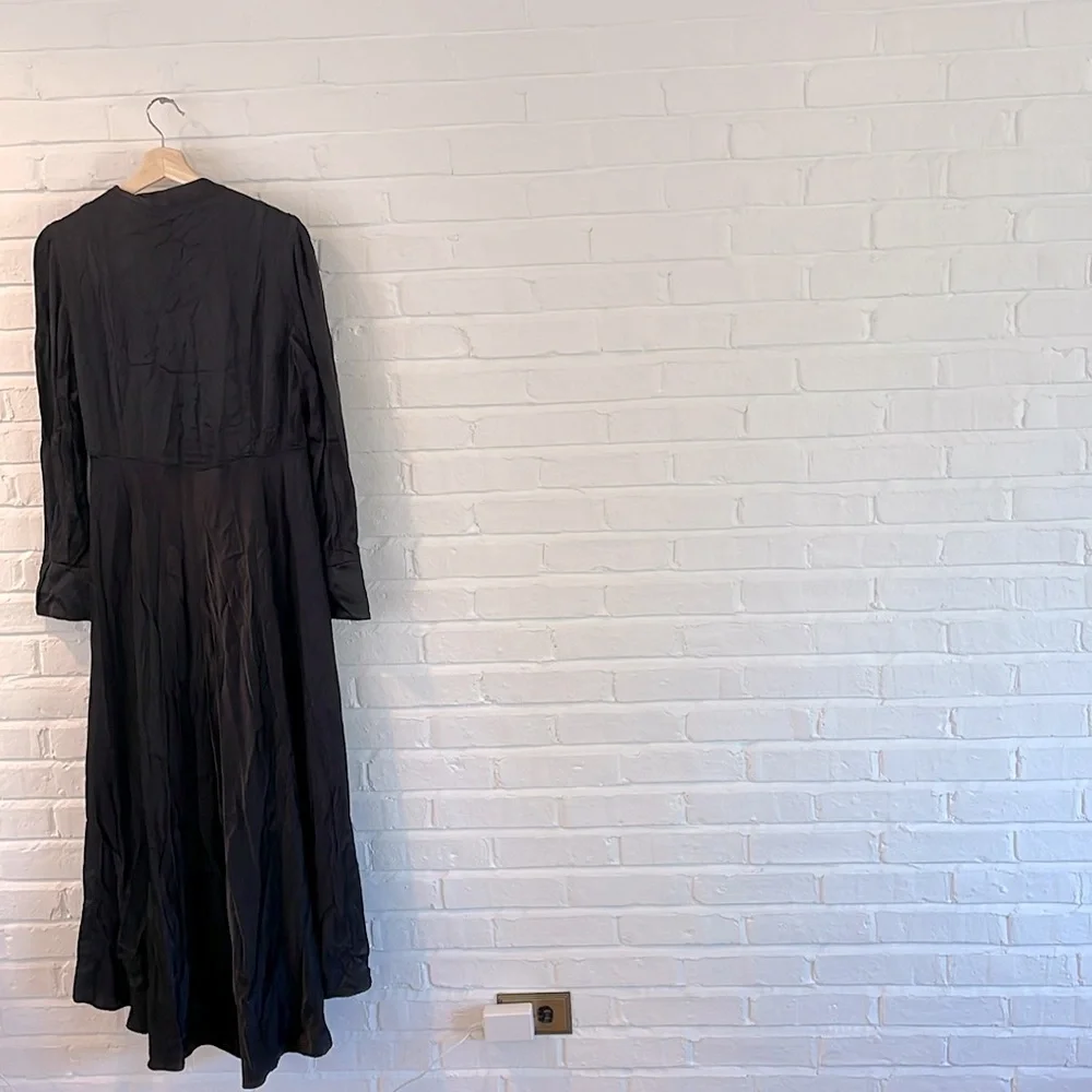 Elegant Black Women's Coat - Picture 2 of 2
